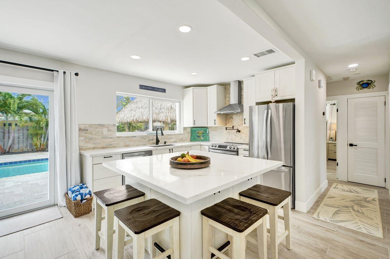 275 SW 14th Street