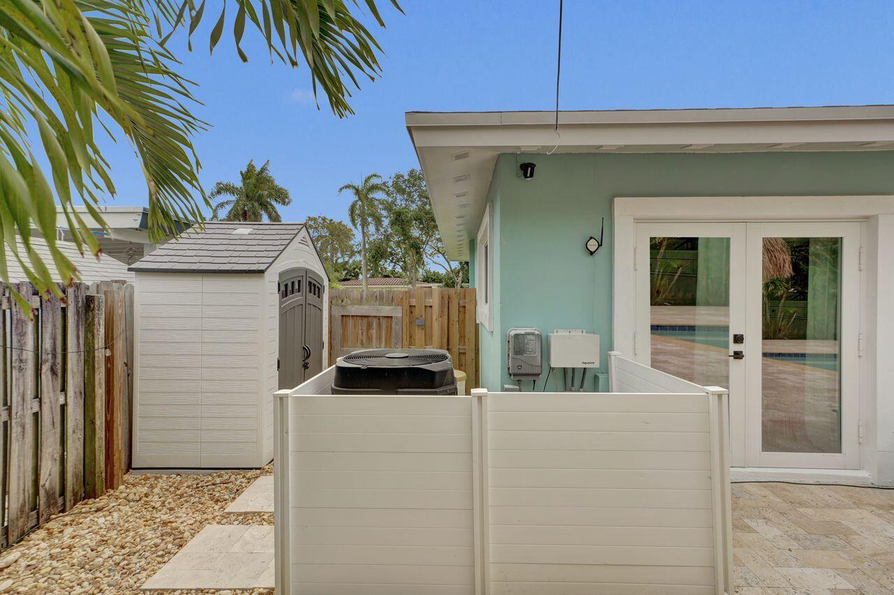 275 SW 14th Street