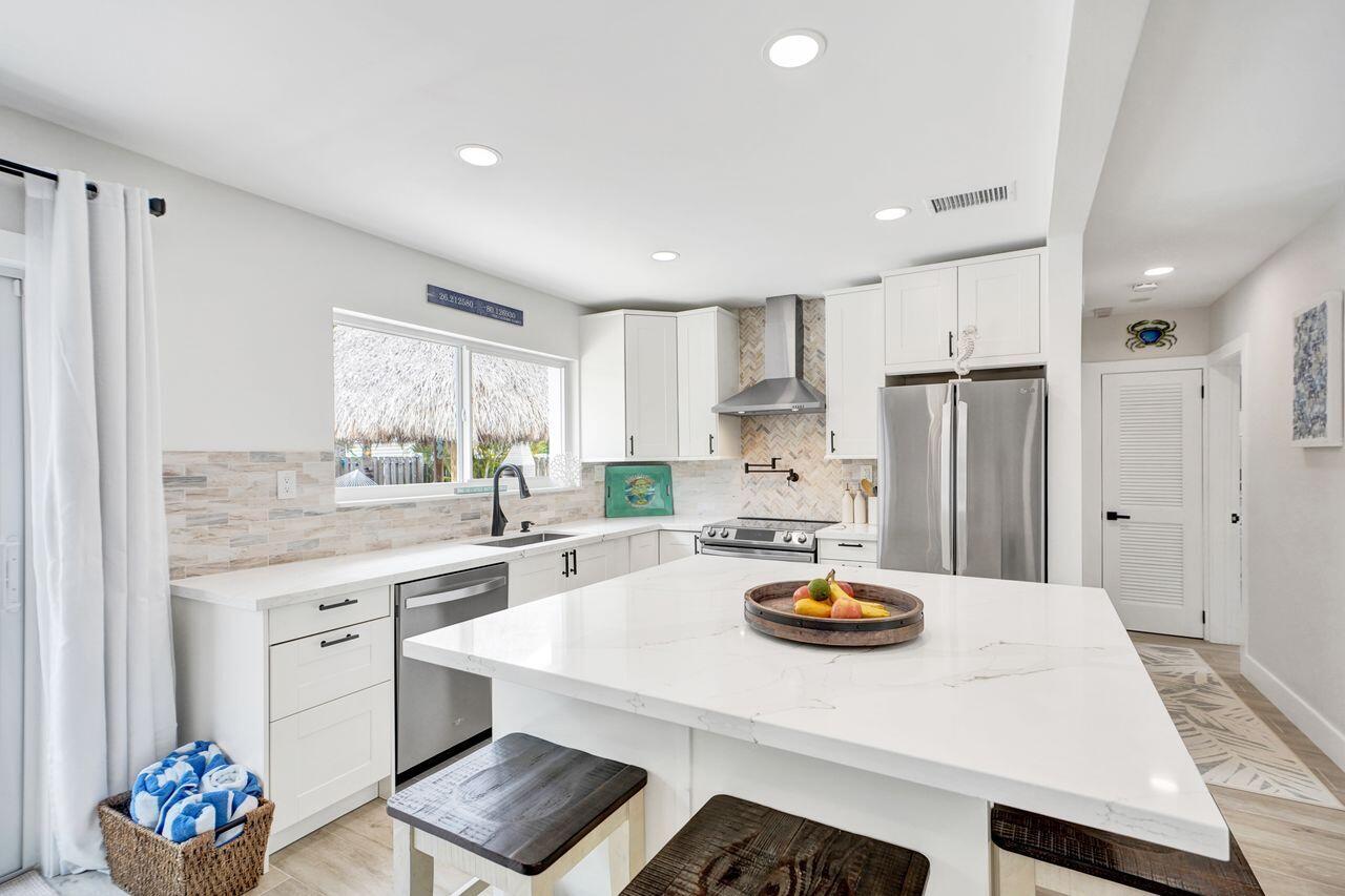 275 SW 14th Street