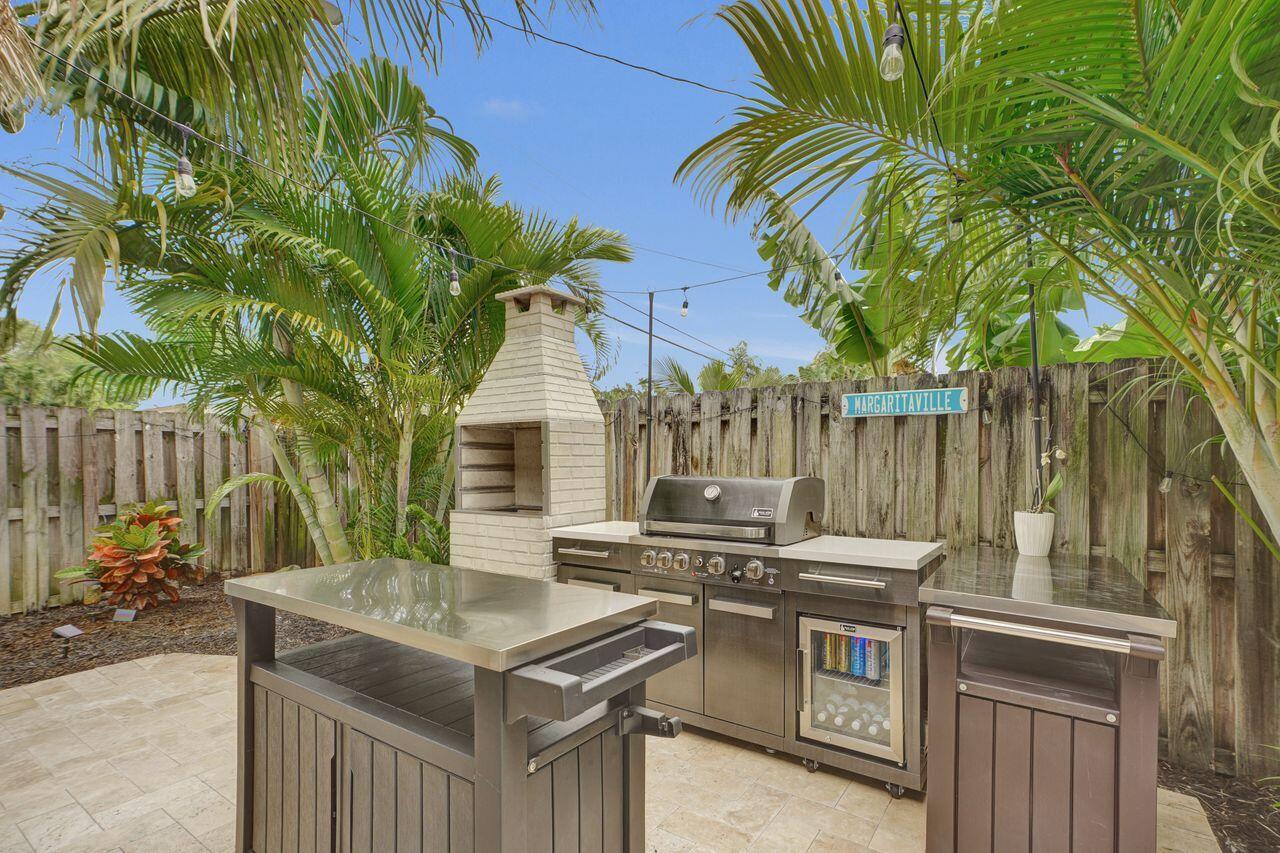 275 SW 14th Street