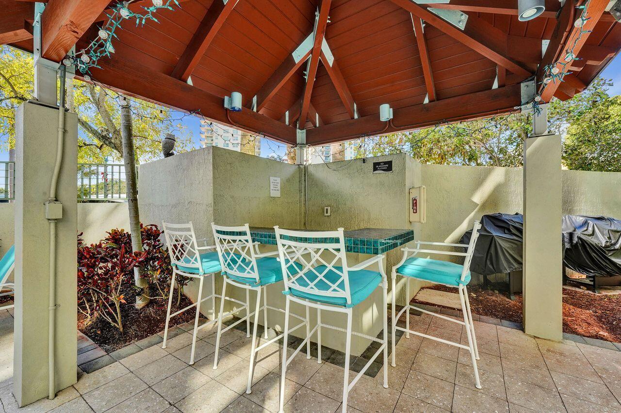 401 SW 4th Avenue 203