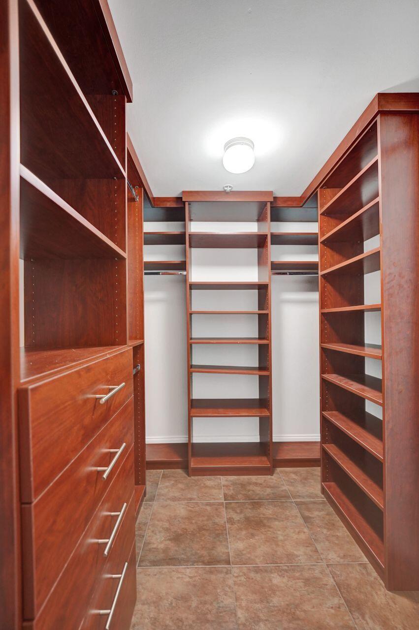 401 SW 4th Avenue 203