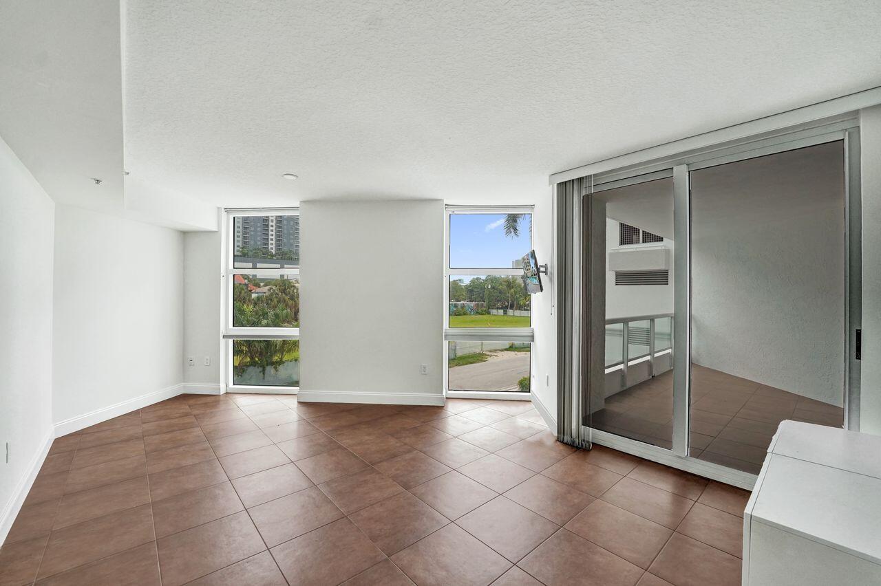 401 SW 4th Avenue 203