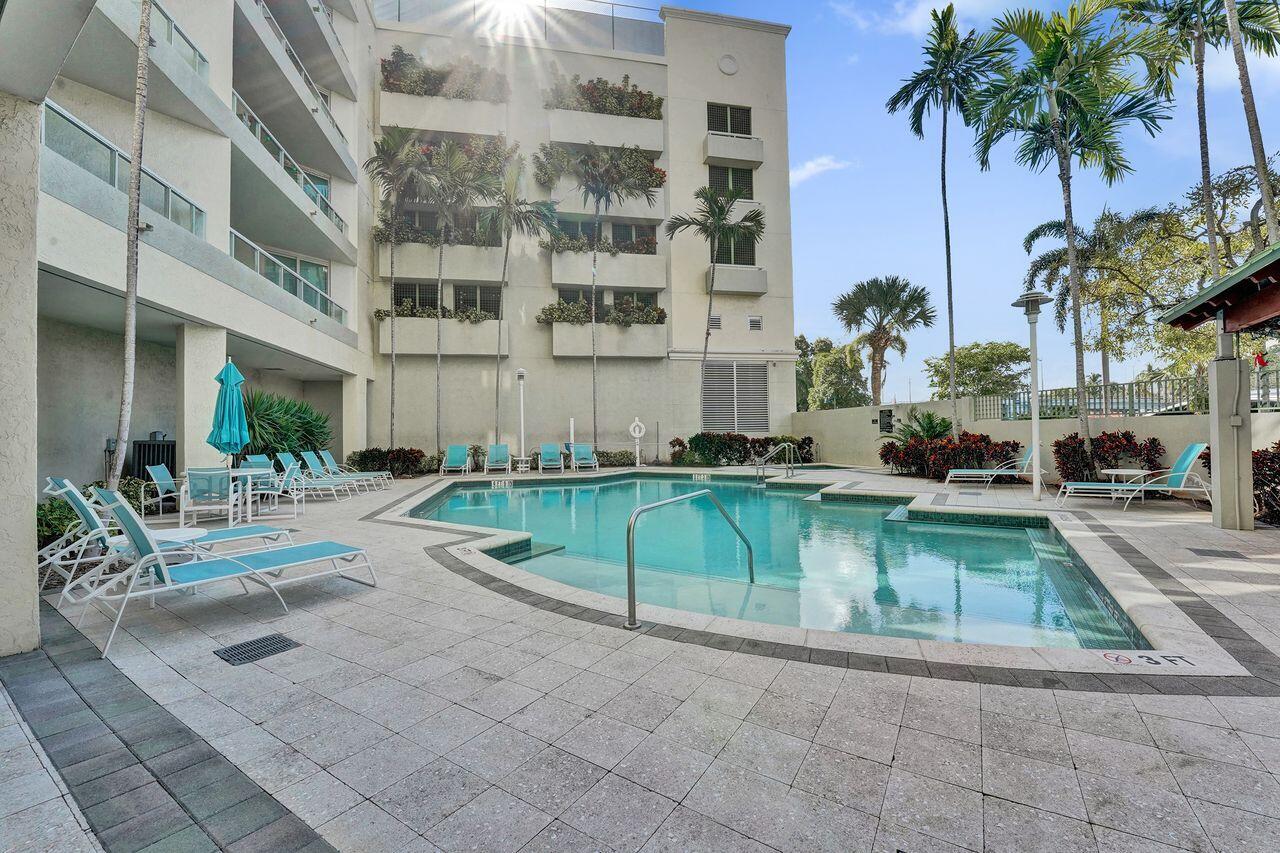 401 SW 4th Avenue 203