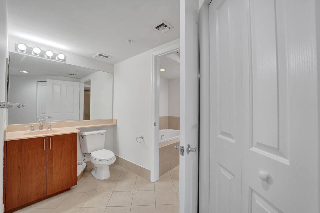 401 SW 4th Avenue 203