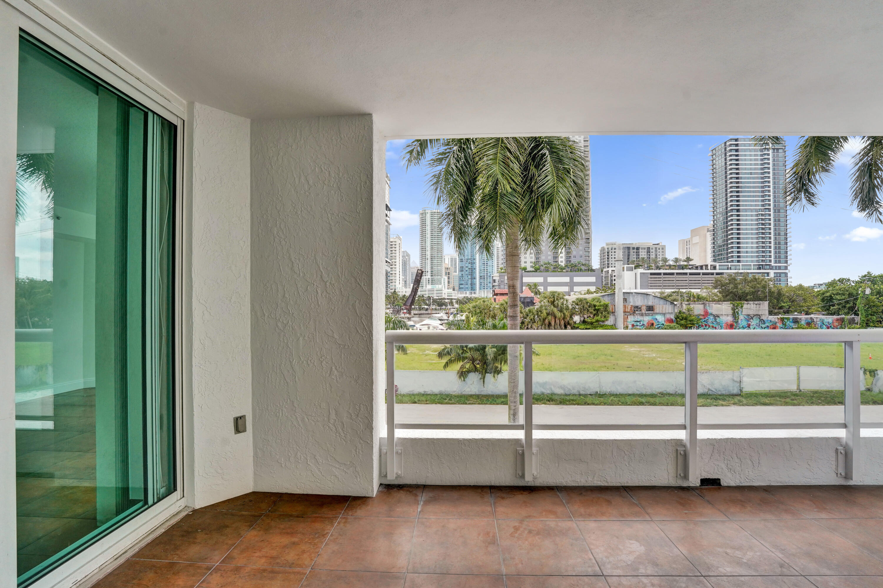 401 SW 4th Avenue 203
