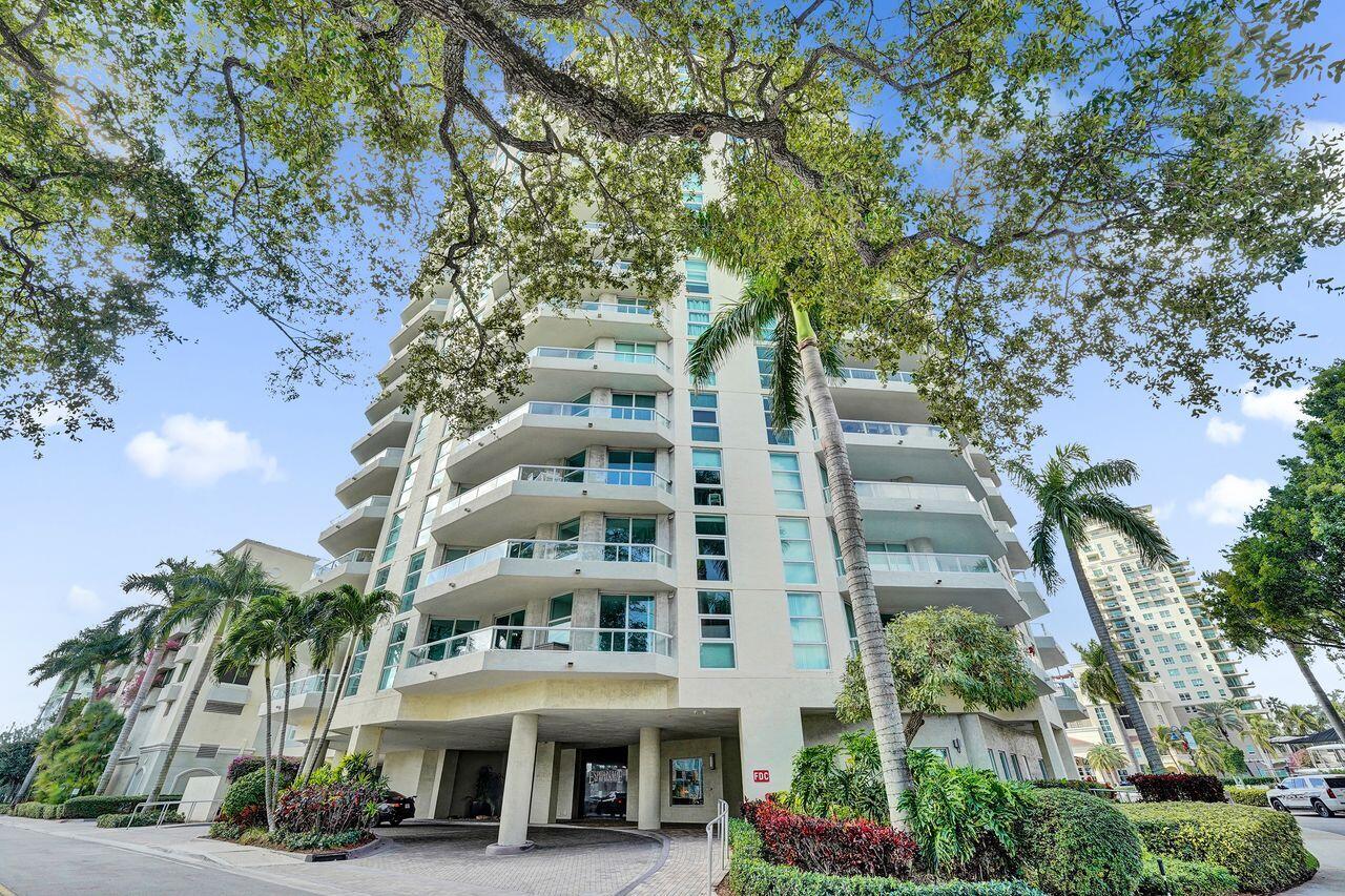 401 SW 4TH Avenue 203