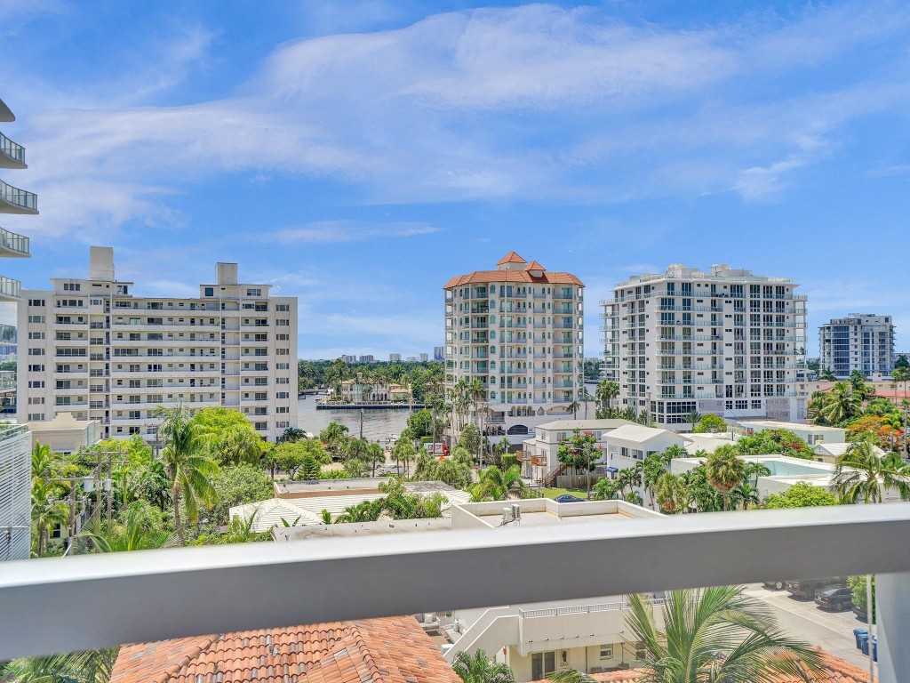 209 N Fort Lauderdale Beach Blvd Unit: 6C