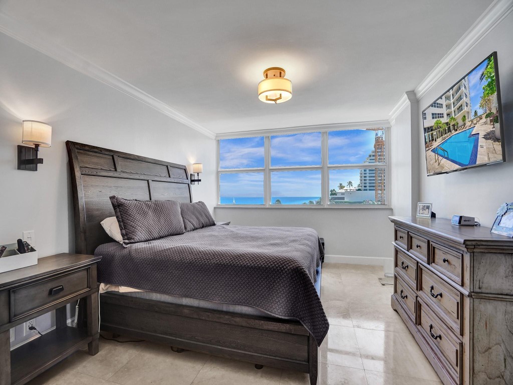 209 N Fort Lauderdale Beach Blvd Unit: 6C