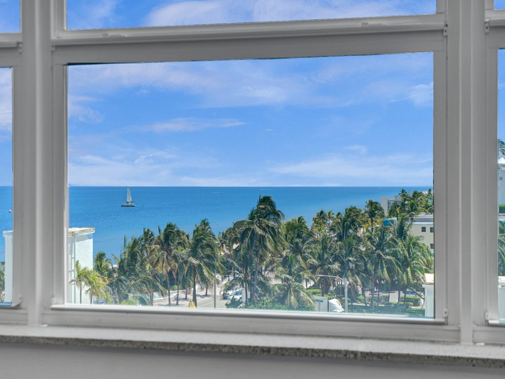 209 N Fort Lauderdale Beach Blvd Unit: 6C
