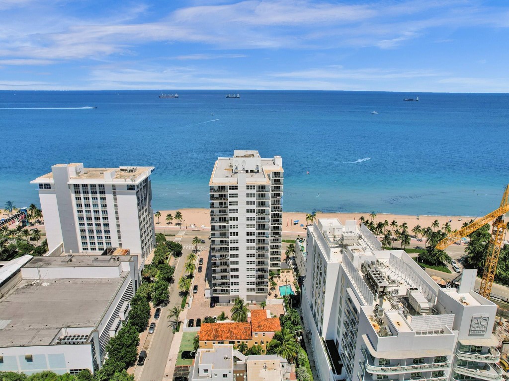 209 N Fort Lauderdale Beach Blvd Unit: 6C