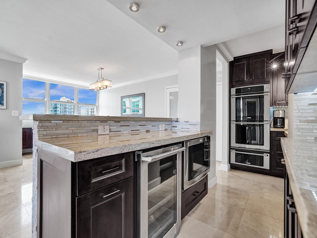 209 N Fort Lauderdale Beach Blvd Unit: 6C