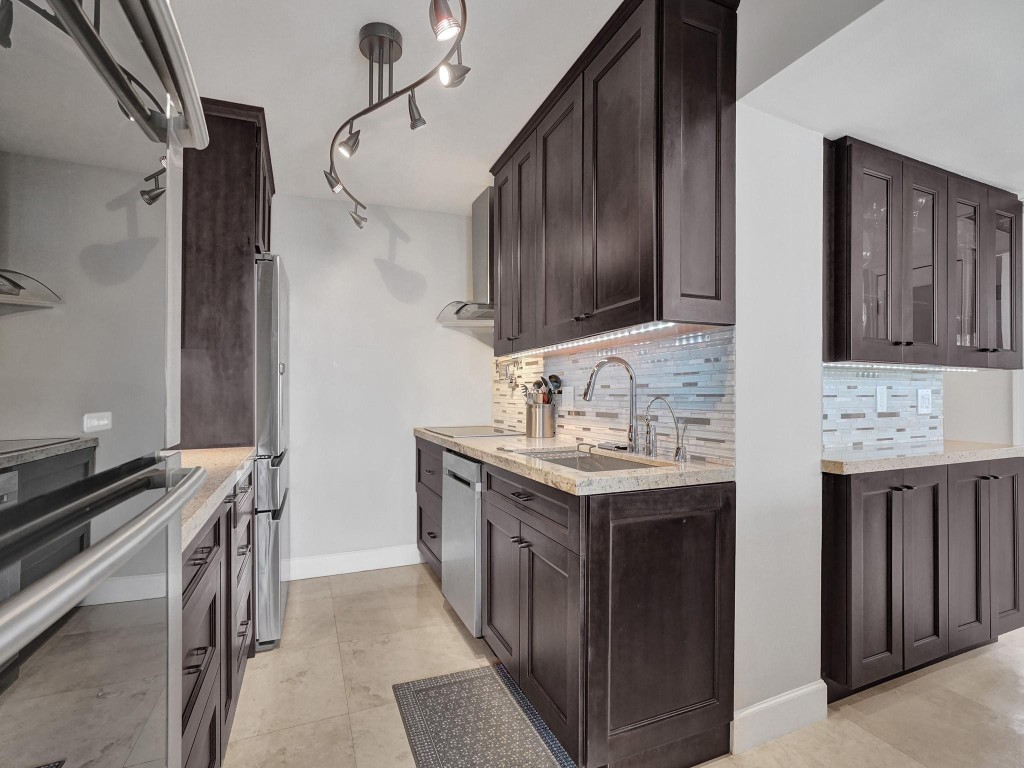 209 N Fort Lauderdale Beach Blvd Unit: 6C