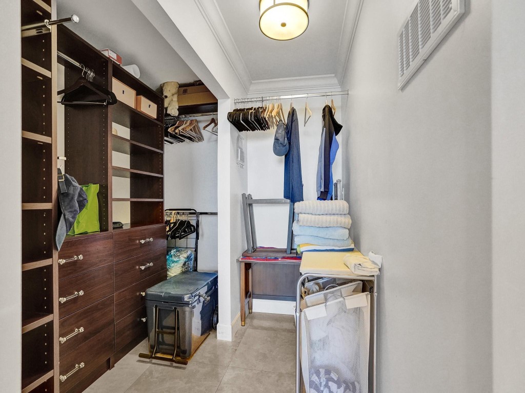 209 N Fort Lauderdale Beach Blvd Unit: 6C