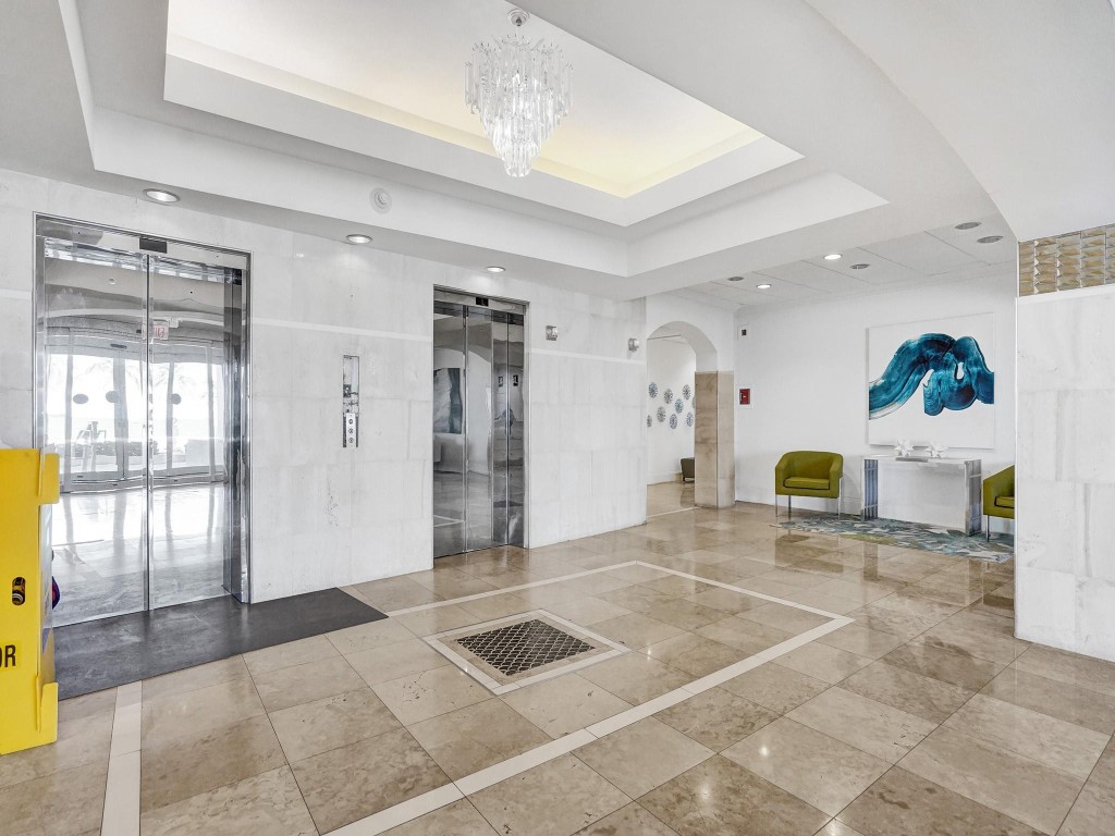 209 N Fort Lauderdale Beach Blvd Unit: 6C