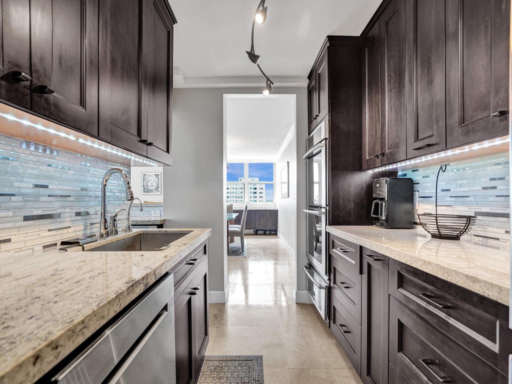 209 N Fort Lauderdale Beach Blvd Unit: 6C