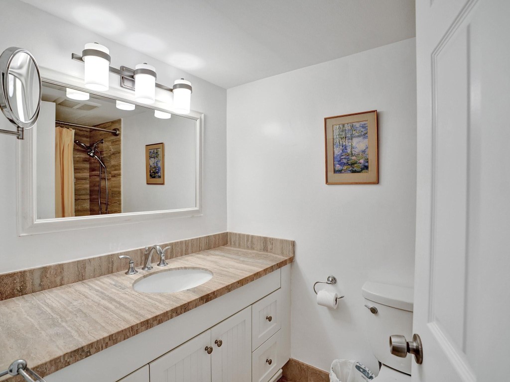 209 N Fort Lauderdale Beach Blvd Unit: 17G