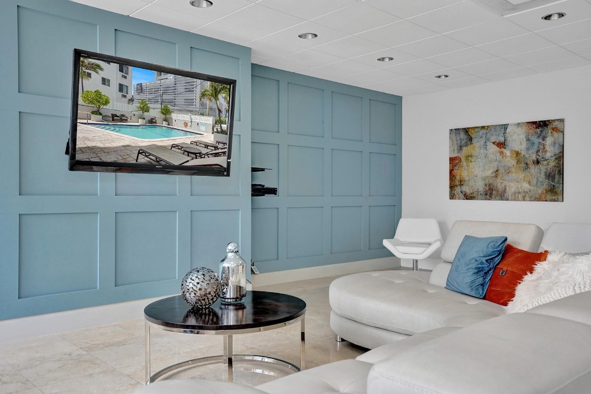 209 N Fort Lauderdale Beach Blvd Unit: 17G