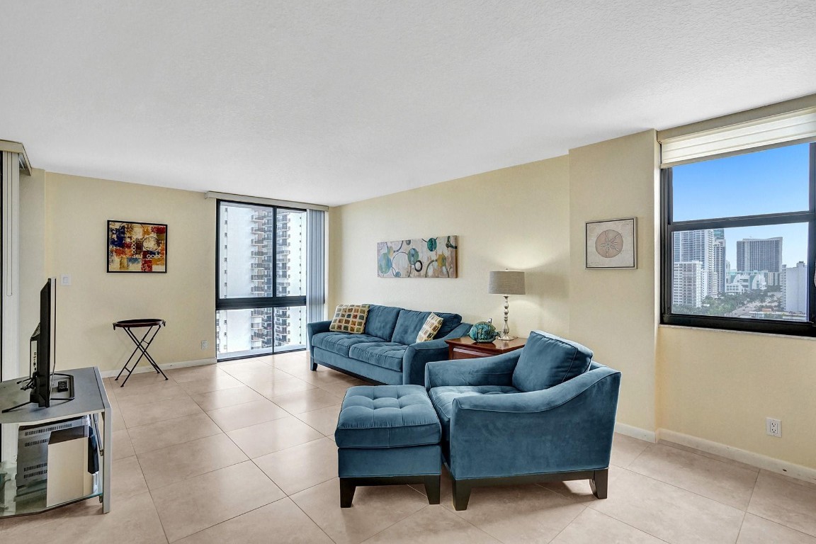 1600 S Ocean Dr Unit: 16K