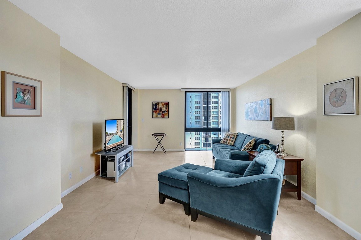 1600 S Ocean Dr Unit: 16K