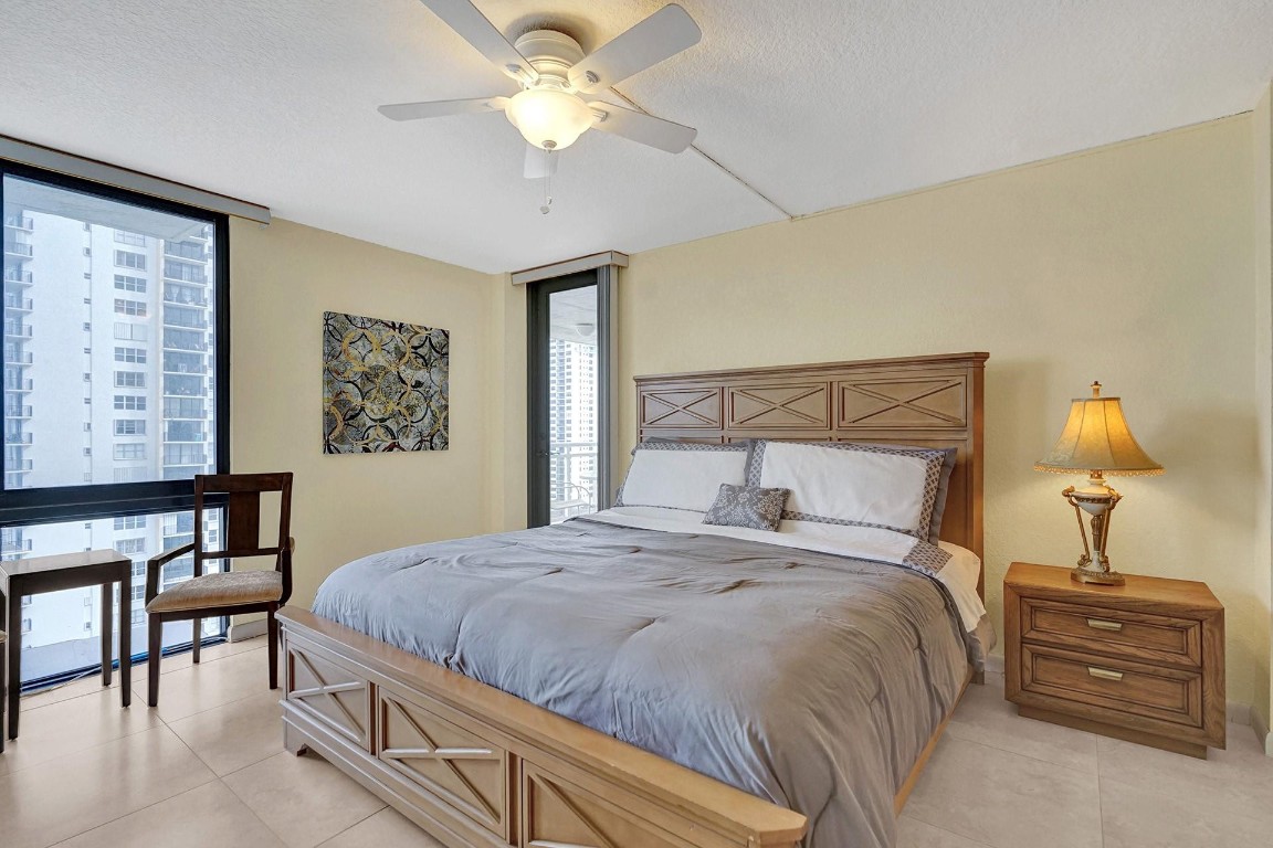 1600 S Ocean Dr Unit: 16K