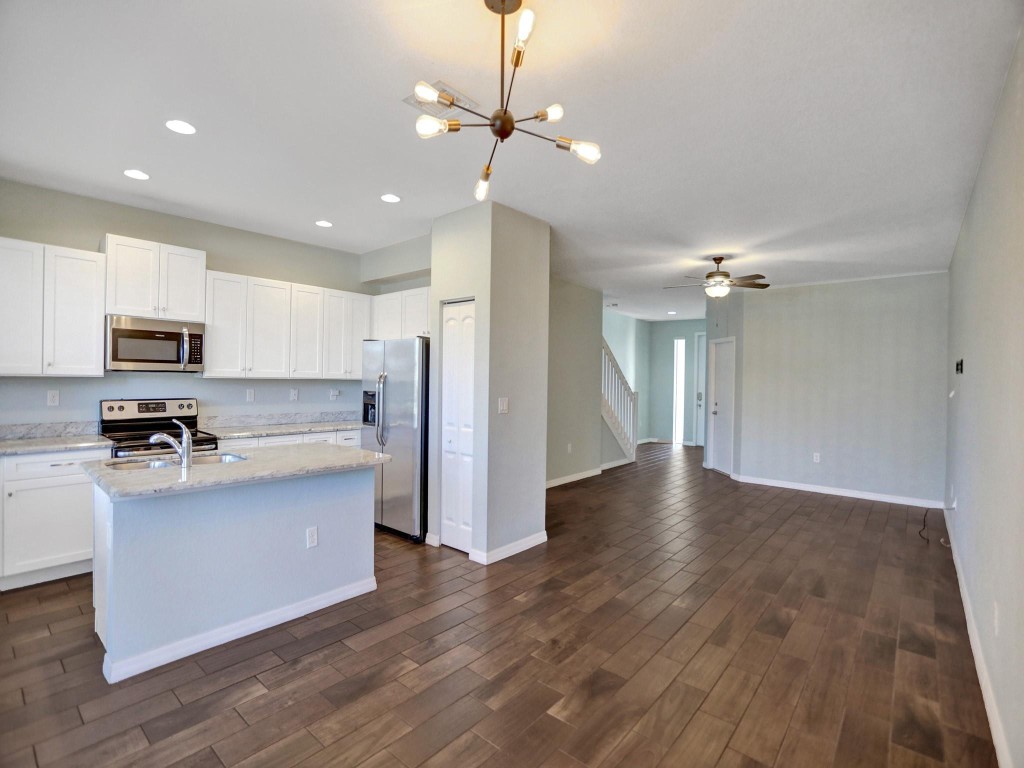 3372 NW 10th Ave 3372