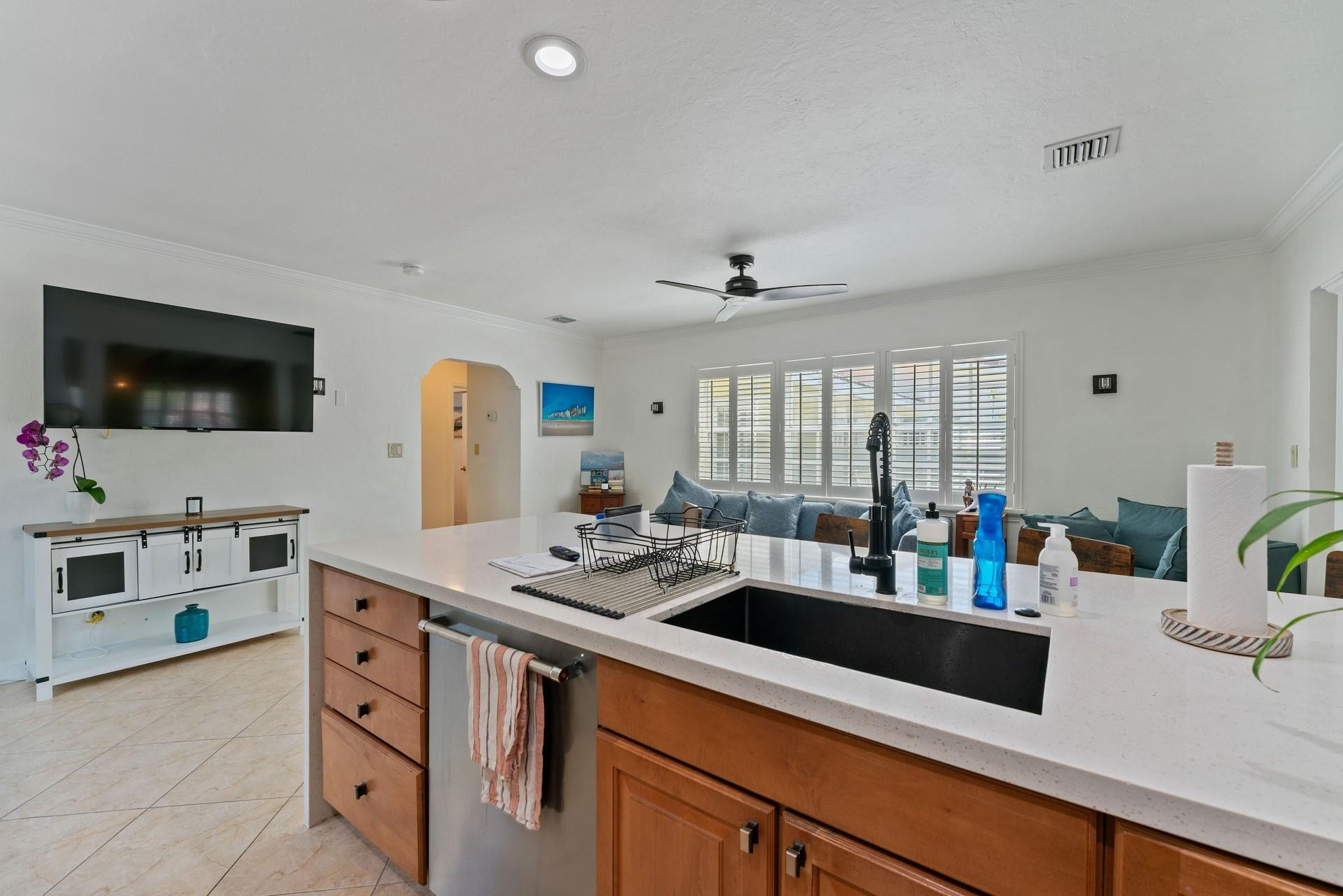 2507 NE 33rd Ave