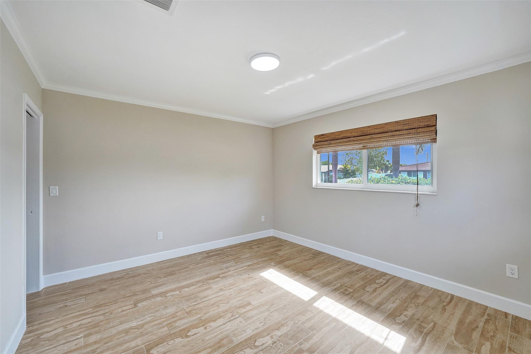 351 SE 6th Ave