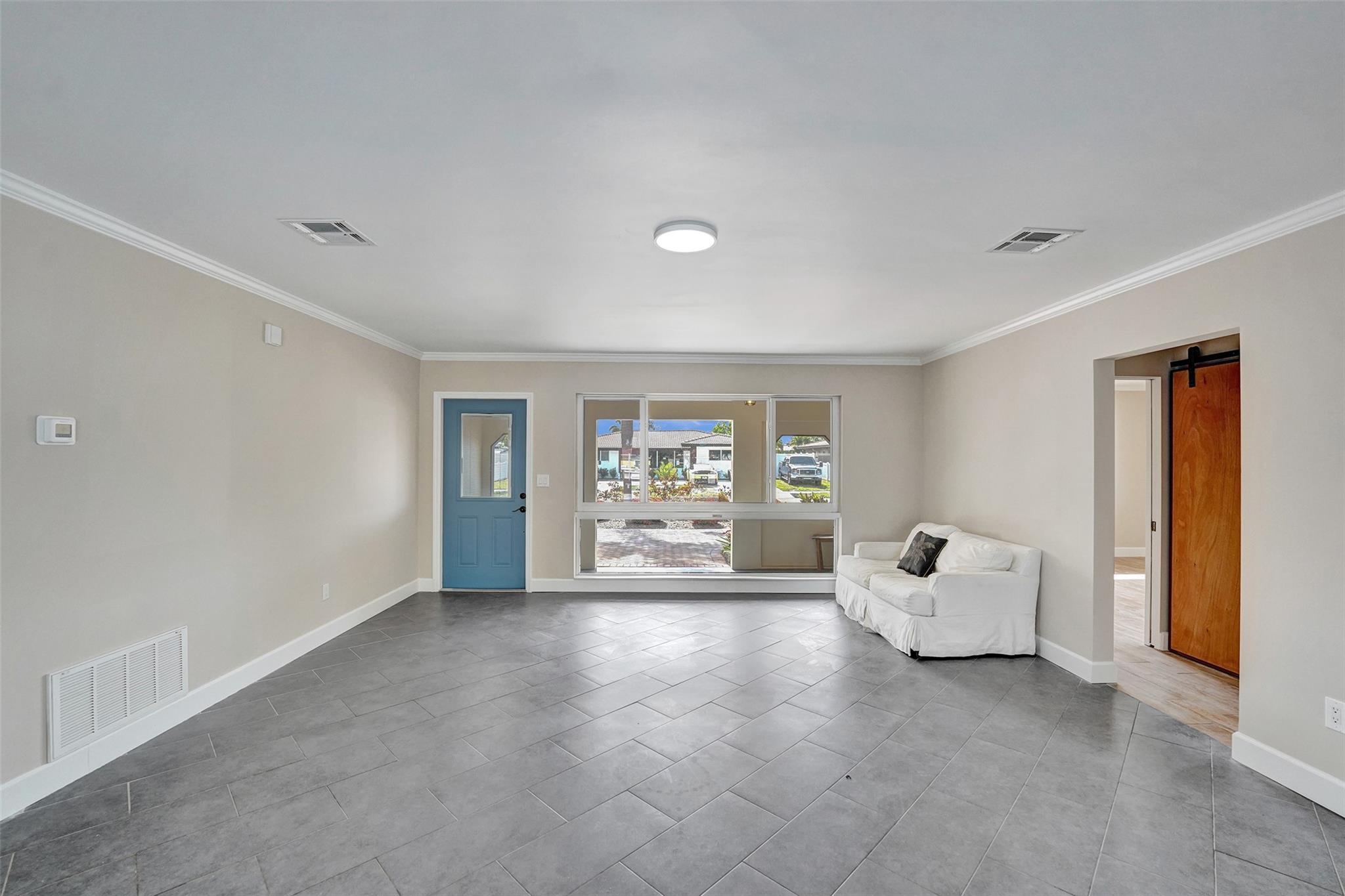 351 SE 6th Ave