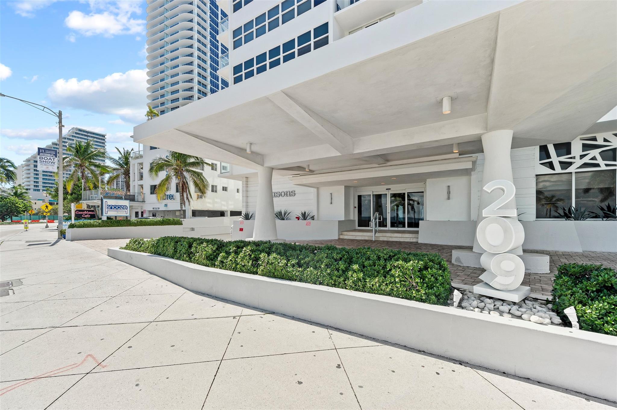 209 N Fort Lauderdale Beach Blvd 17G