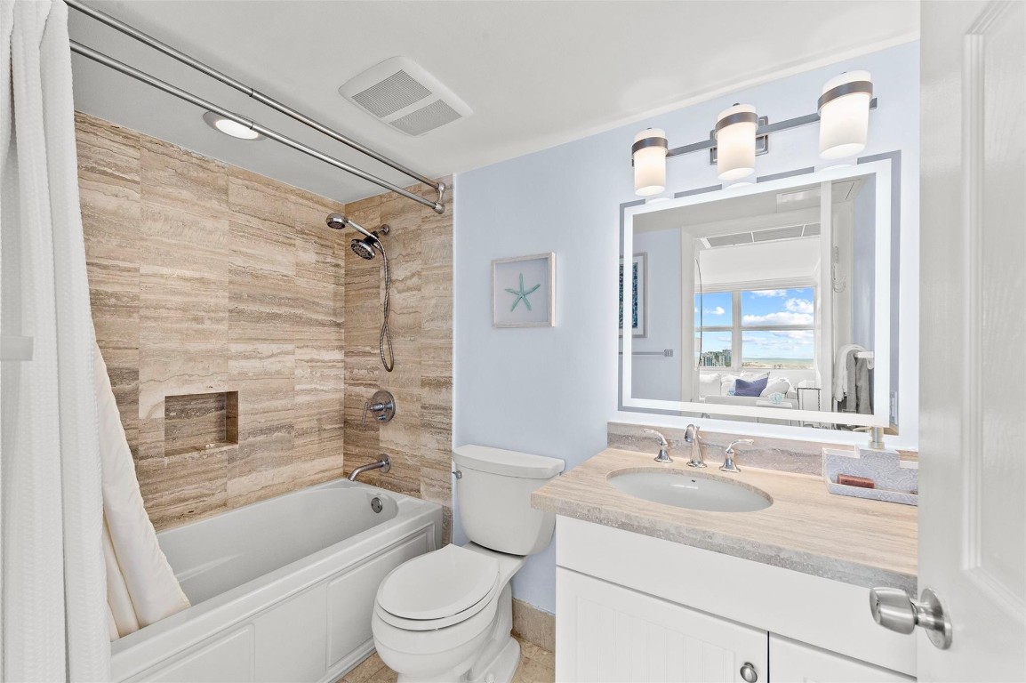 209 N Fort Lauderdale Beach Blvd 17G