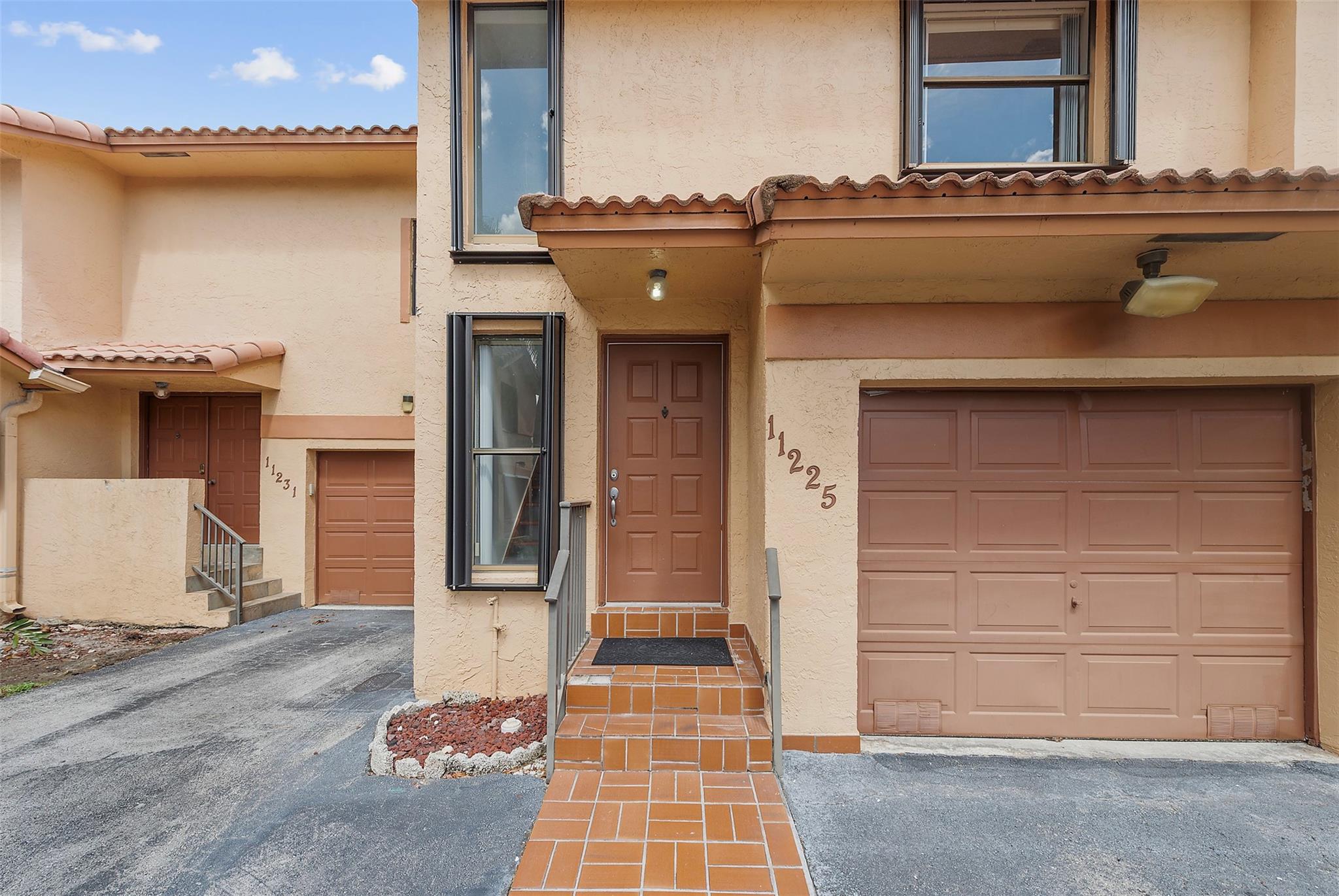 11225 SW 9th Ct 11225