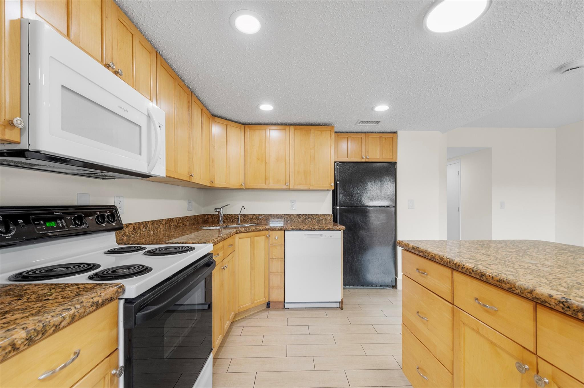 11225 SW 9th Ct 11225