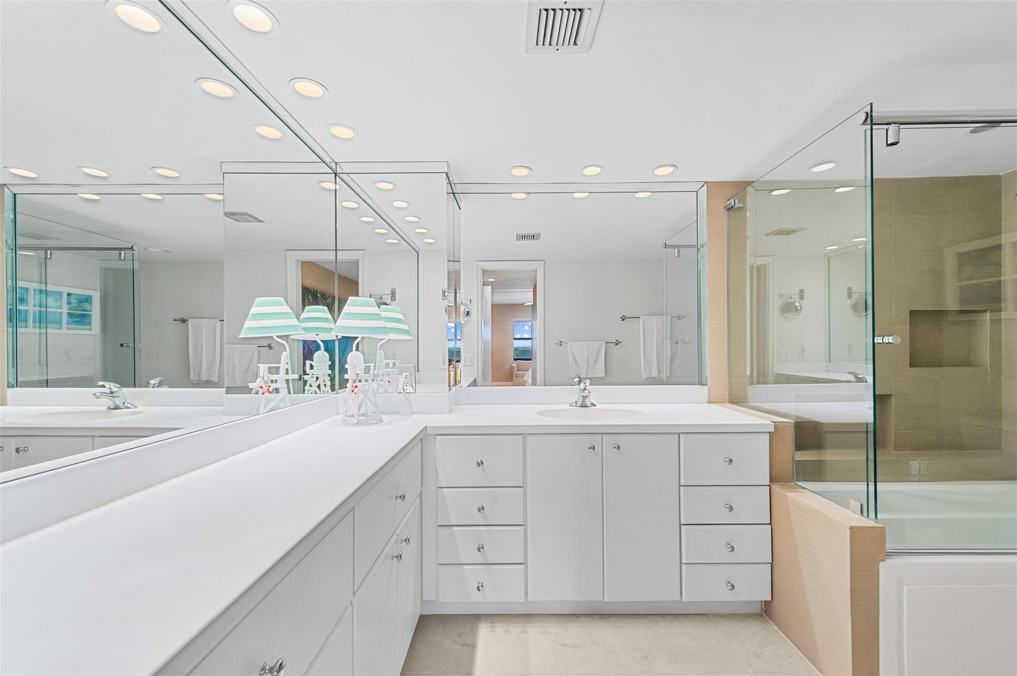 1905 N Ocean Blvd 14D