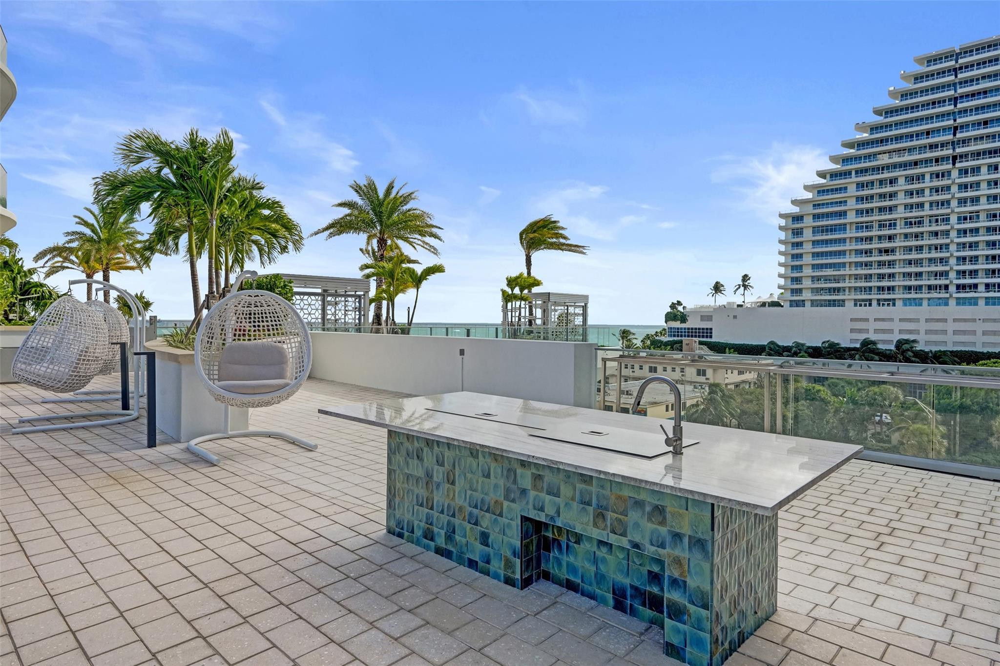 153 N Seabreeze Boulevard 1204