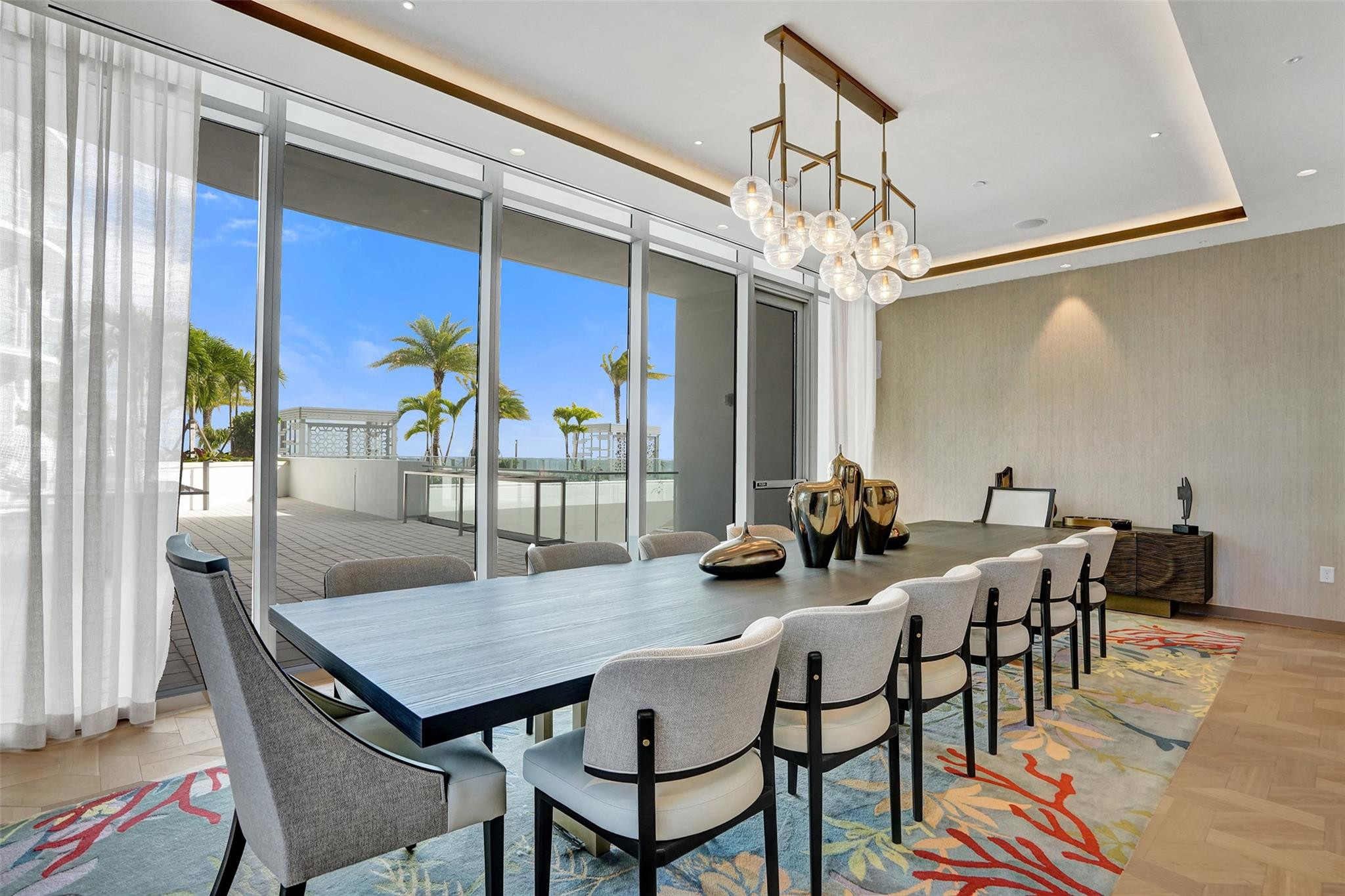 153 N Seabreeze Boulevard 1204