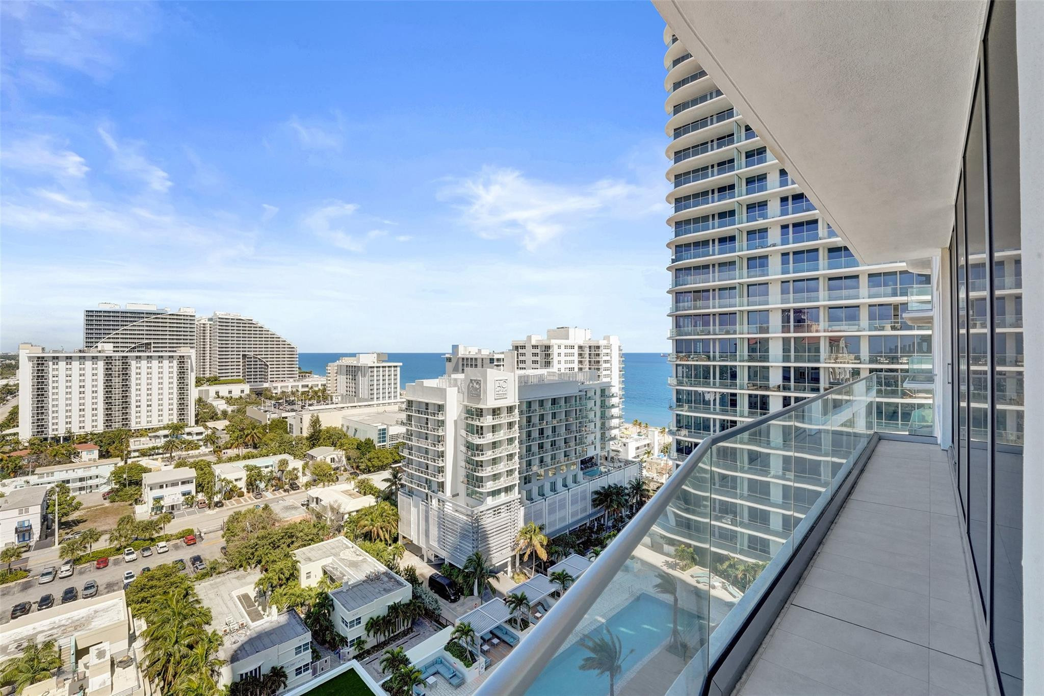 153 N Seabreeze Boulevard 1204