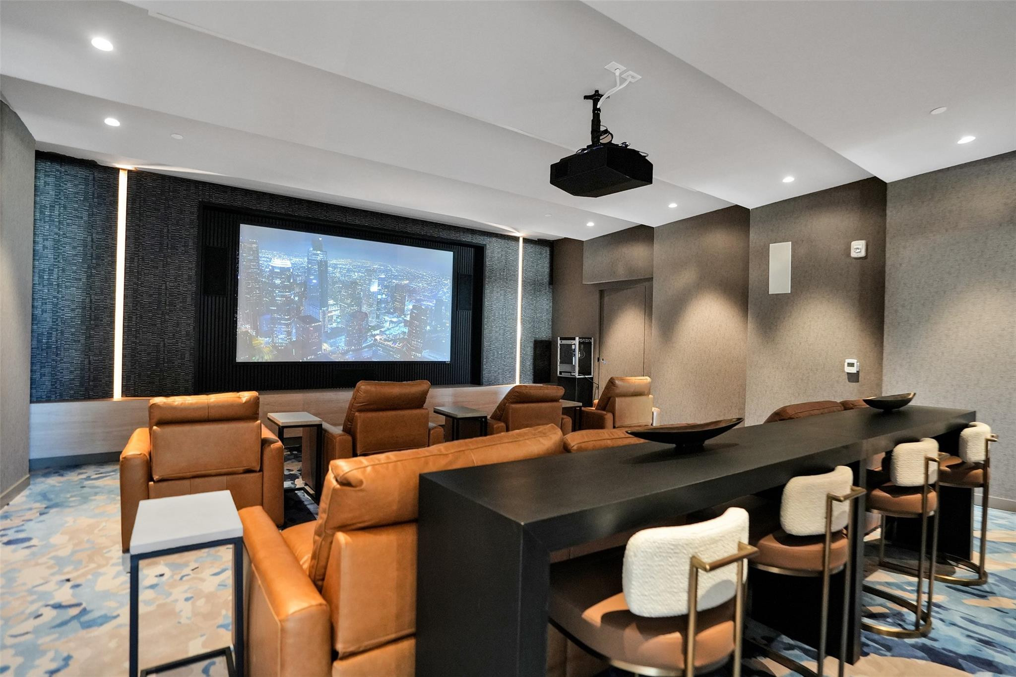 153 N Seabreeze Boulevard 1204