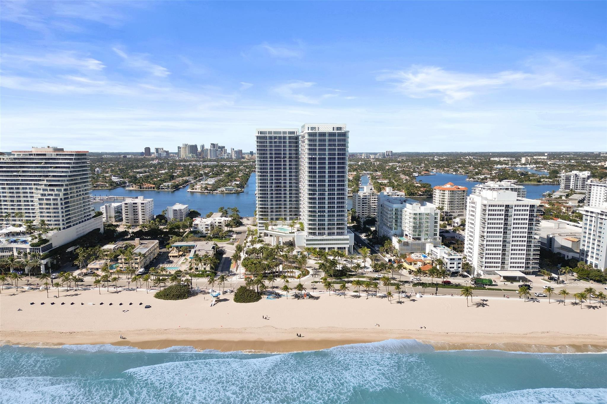 153 N Seabreeze Boulevard 1204