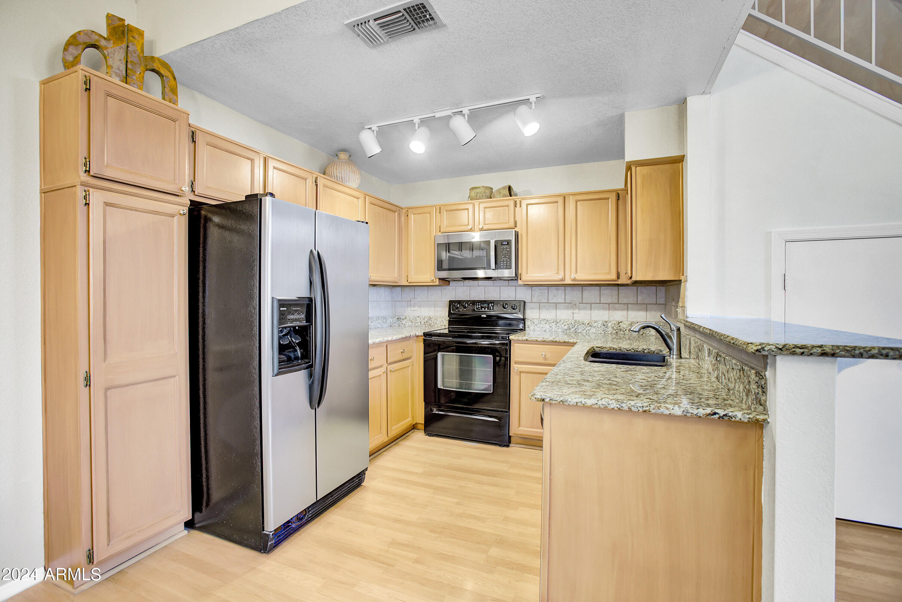 4114 E UNION HILLS Drive, 1215