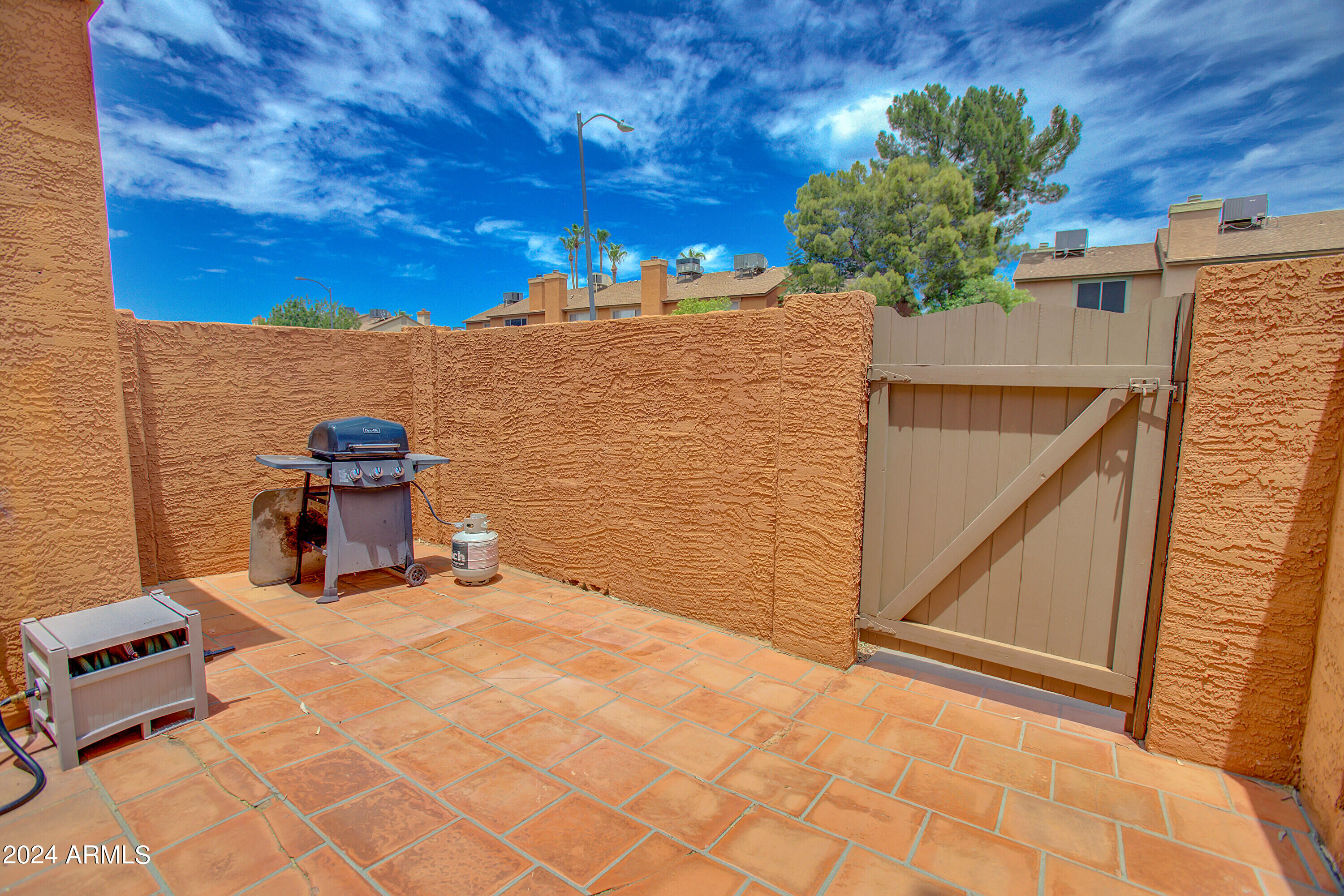 4114 E UNION HILLS Drive, 1215