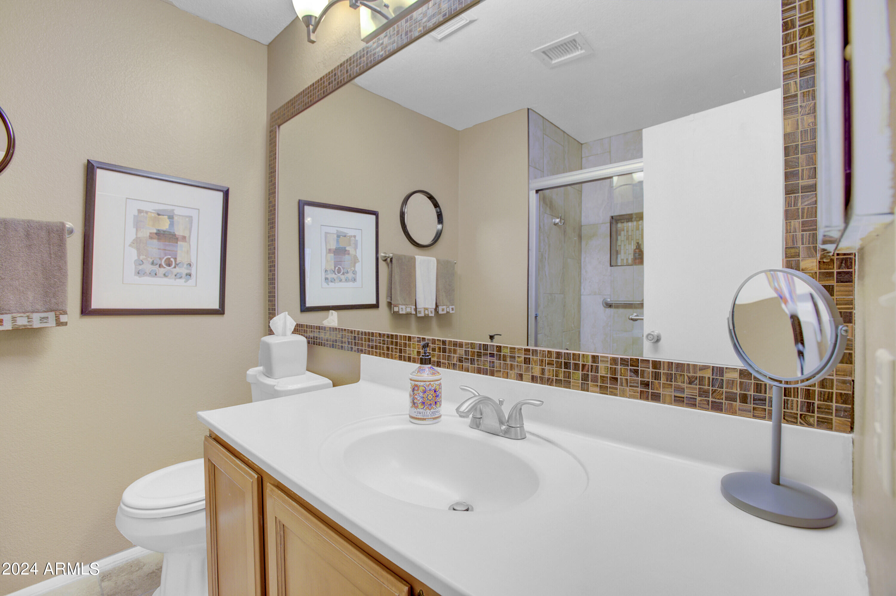 4114 E UNION HILLS Drive, 1215