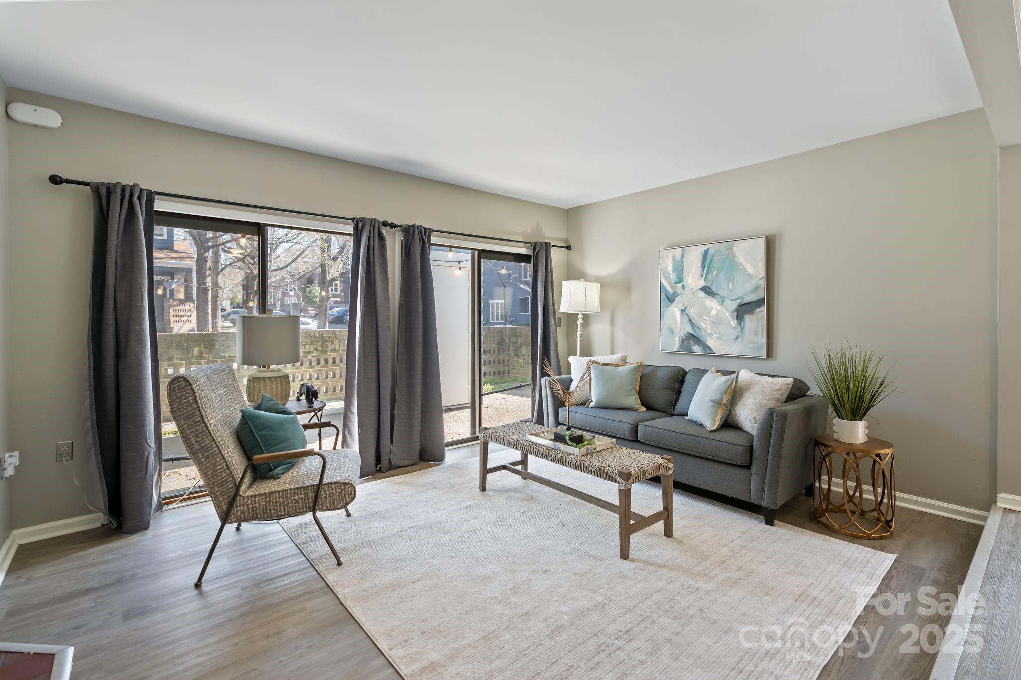 419 W 8th Street