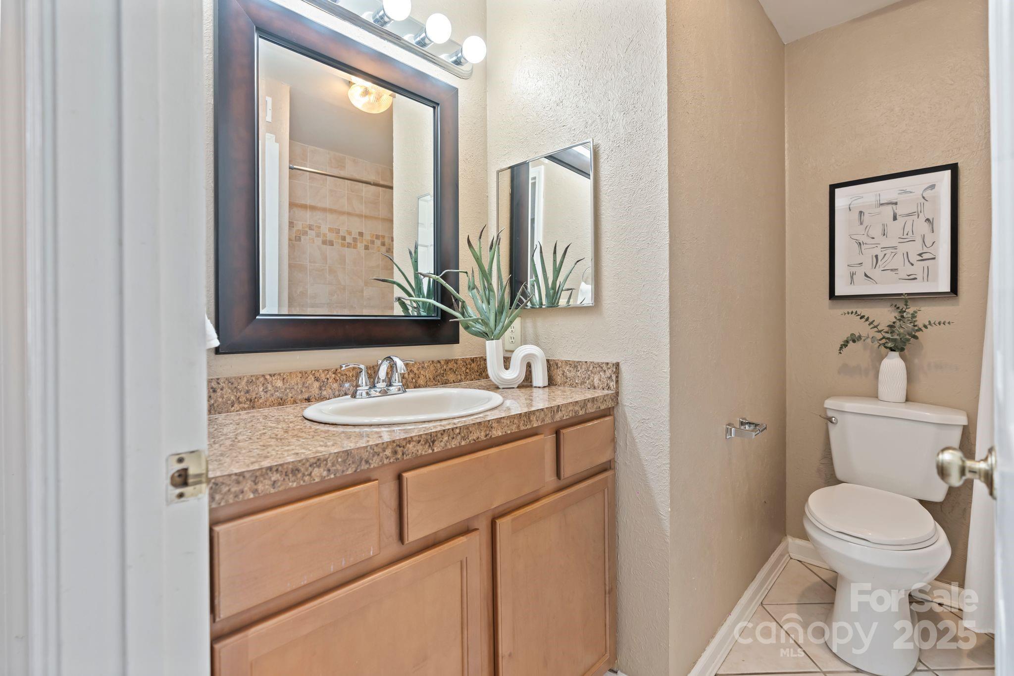 419 W 8th Street