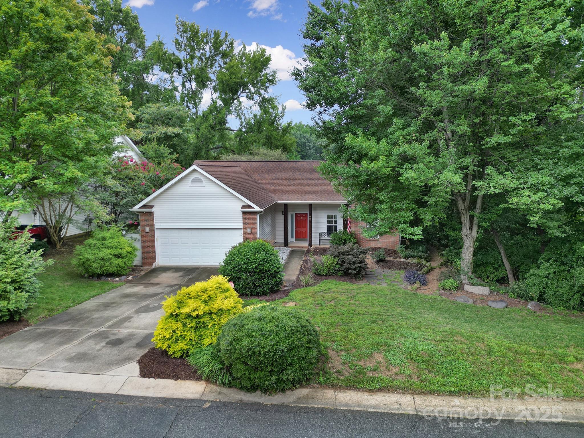 1021 Stinson Glen Lane