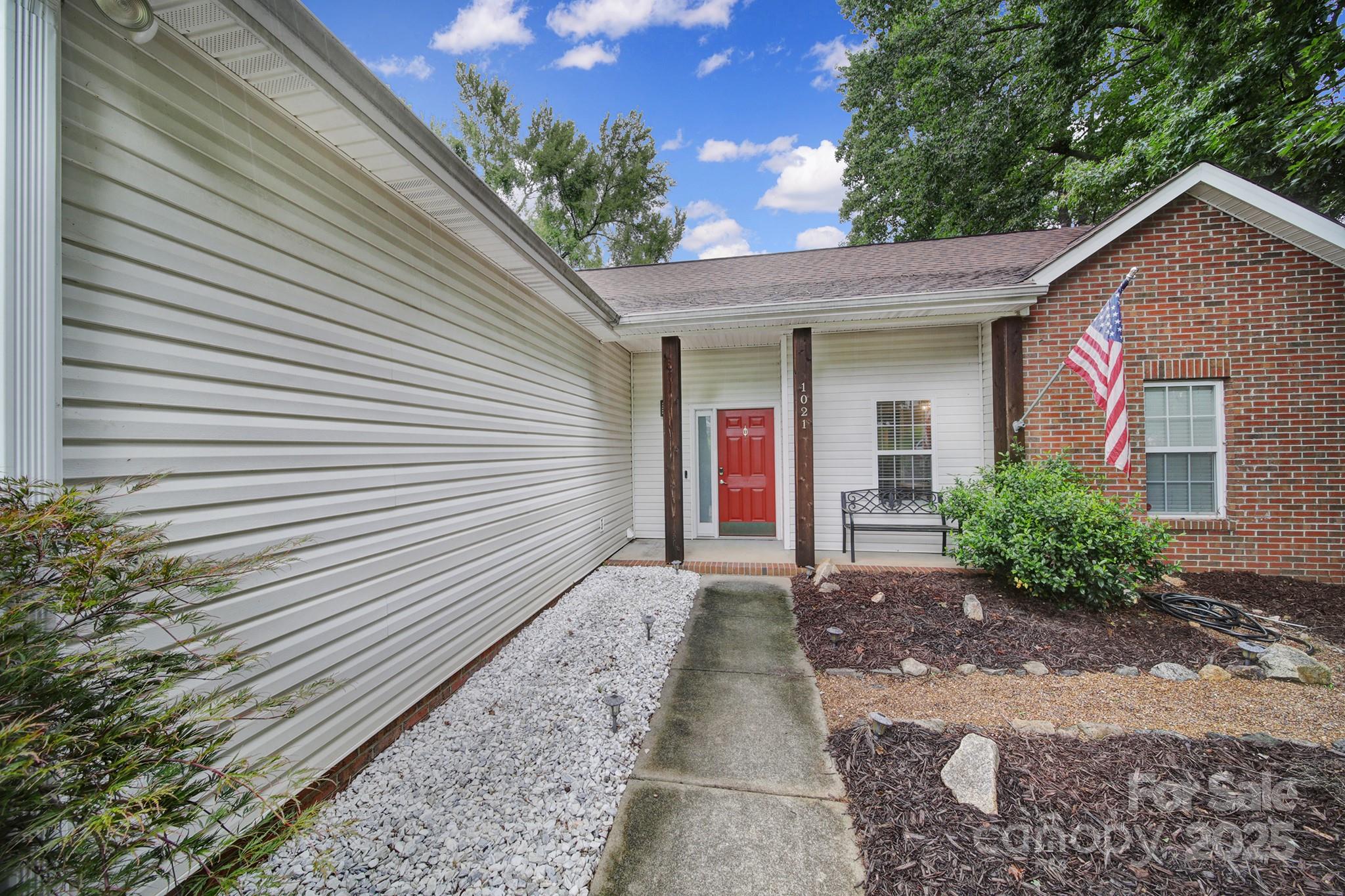 1021 Stinson Glen Lane