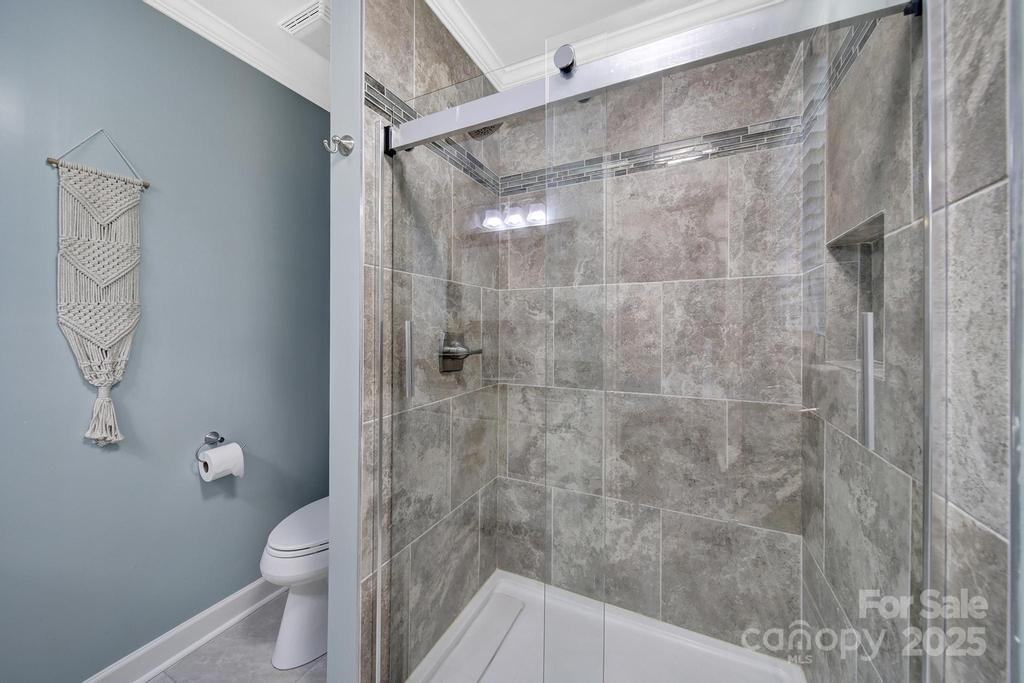 926 Meadow Lakes Road