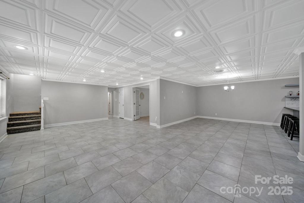 926 Meadow Lakes Road