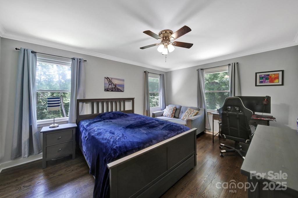 926 Meadow Lakes Road