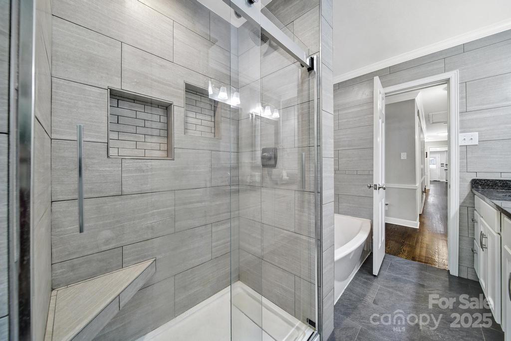 926 Meadow Lakes Road